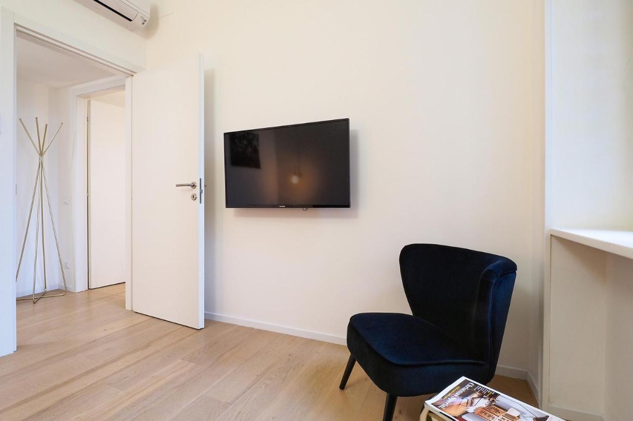 Contempora Apartments - Turati 3 One Bedroom Apartment Мілан Екстер'єр фото